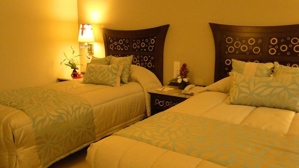 Sai Palace Hotel Mumbai Ngoại thất bức ảnh