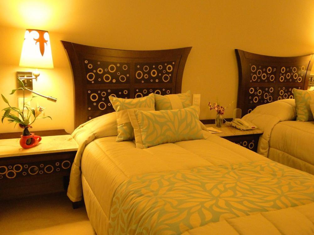 Sai Palace Hotel Mumbai Ngoại thất bức ảnh