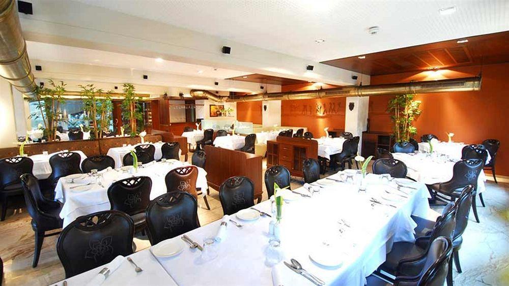 Sai Palace Hotel Mumbai Ngoại thất bức ảnh